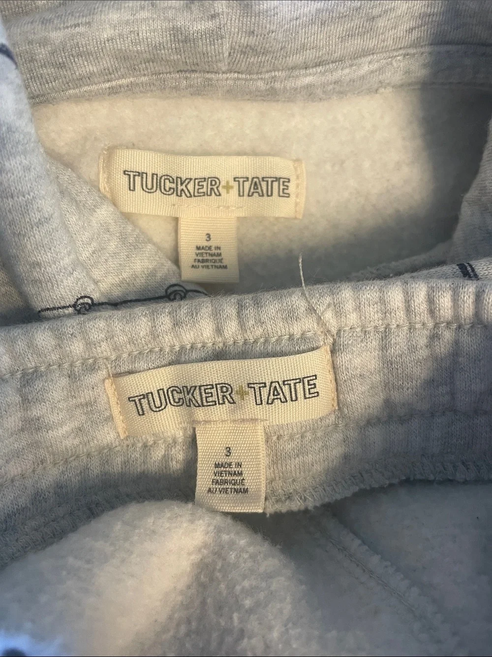 Tucker & Tate 2-piece sweatsuit with skateboards size 3T